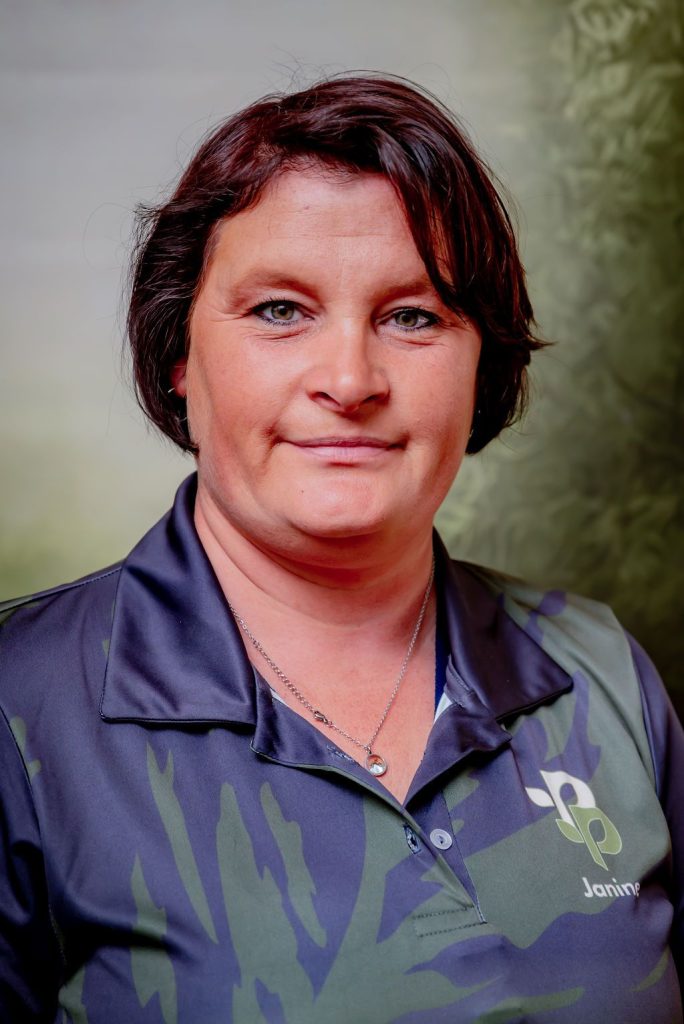janine dreyer floor manager